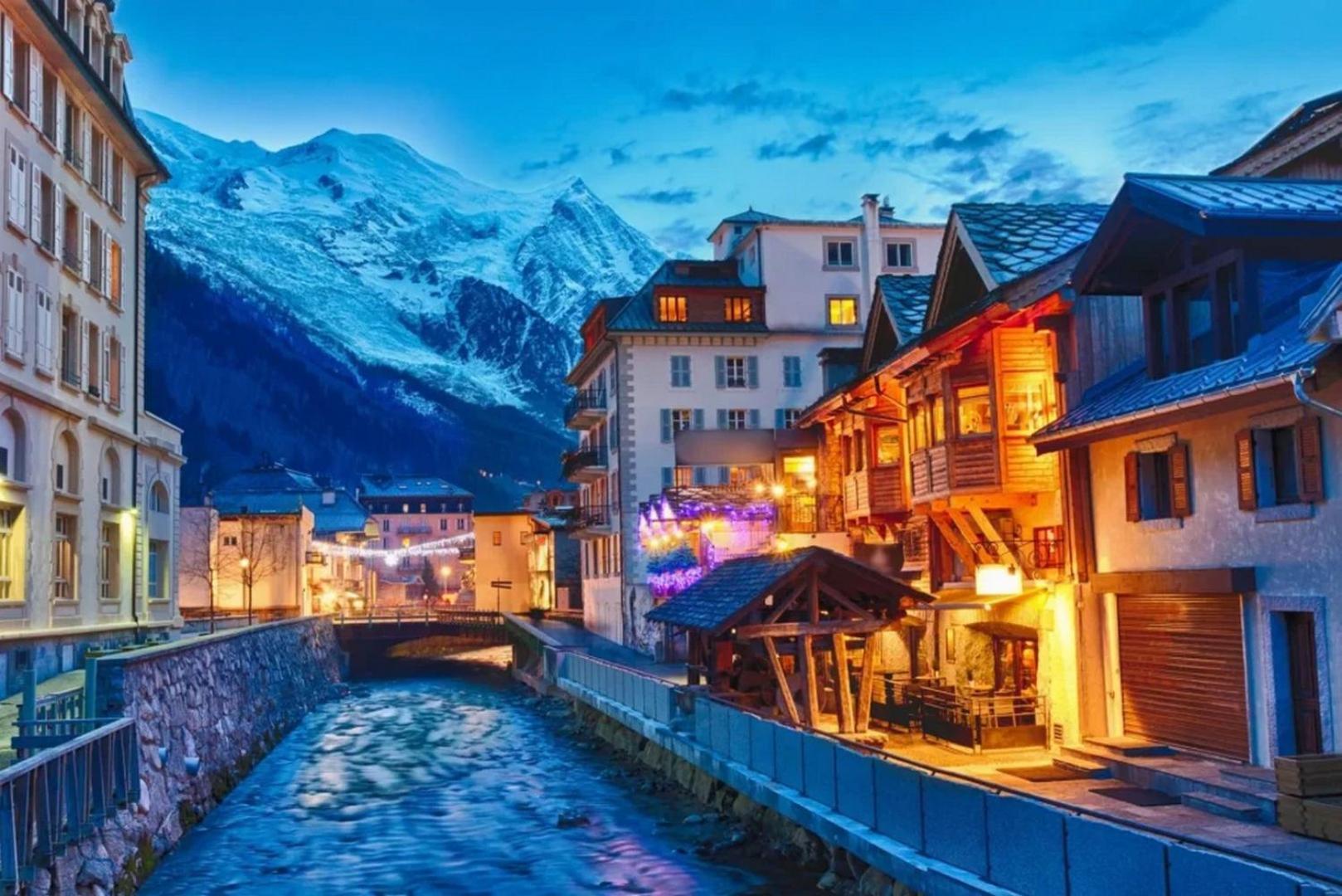 Top Floor Apartment Mansard - Central Chamonix Mont Blanc Haven エクステリア 写真
